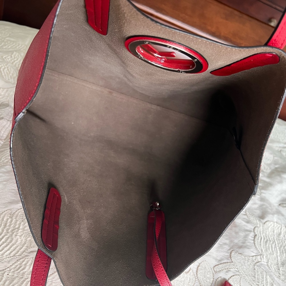 Fendi Logo Shopper Tote - Picture 12 of 15